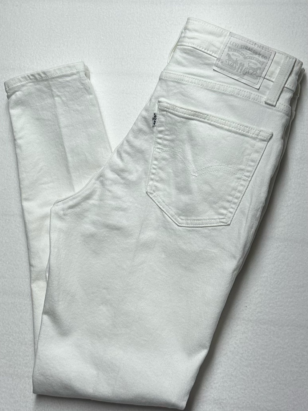 Levi’s 721 High Rise Skinny Jeans • Women’s 30x29 • White Denim